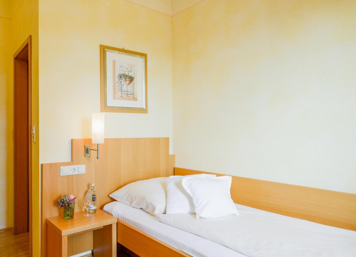 Hotel Kollektur Zellertal Екстер'єр фото